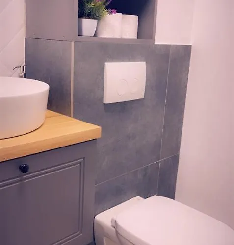 Апартаменти Lovely 2 In The Center Of The