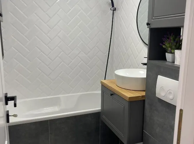 Апартаменти Lovely 2 In The Center Of The Бухарест