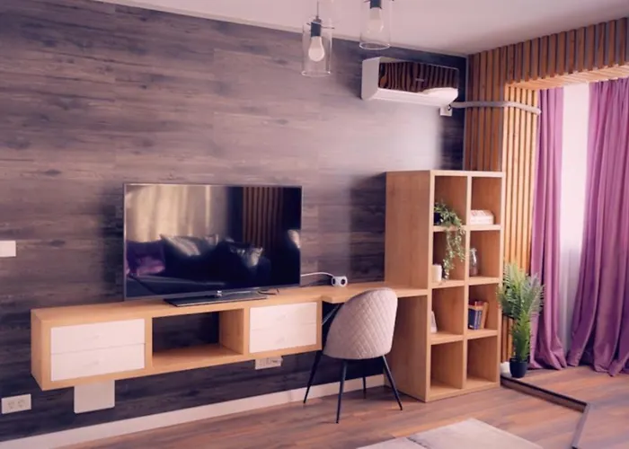 Lovely 2 In The Center Of The Бухарест