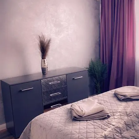 Lovely 2 In The Center Of The Daire