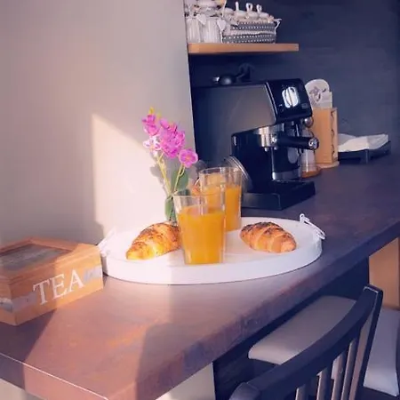 Lovely 2 In The Center Of The * Bükreş