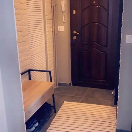 Lovely 2 In The Center Of The דירה בוקרשט