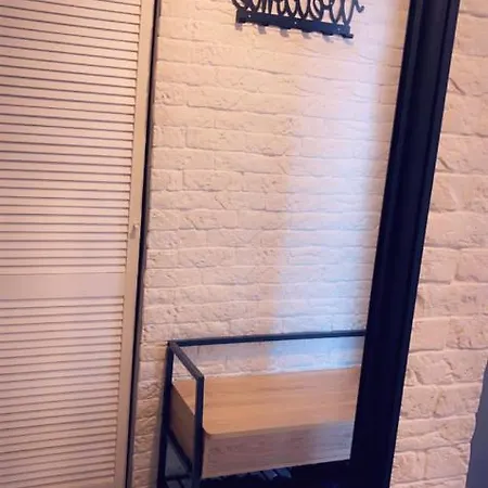 Lovely 2 In The Center Of The דירה *