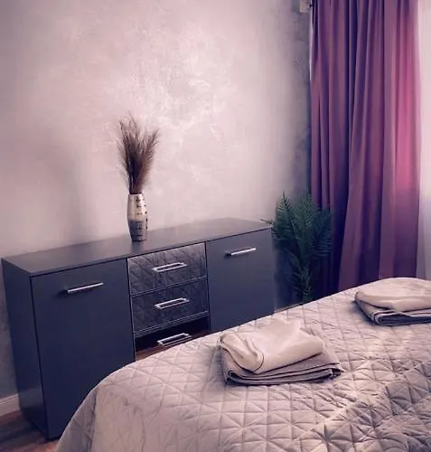 Lovely 2 In The Center Of The Appartement